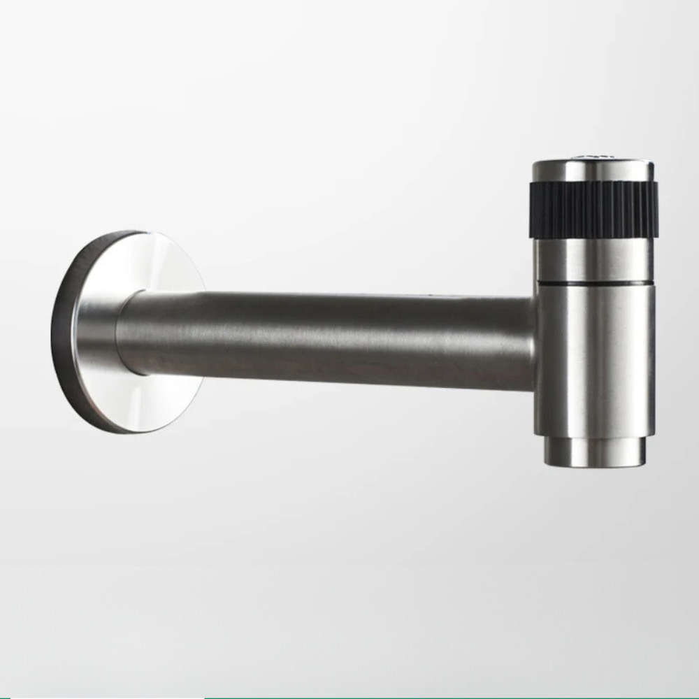Robinet Jardin Extérieur en Chrome Élégant