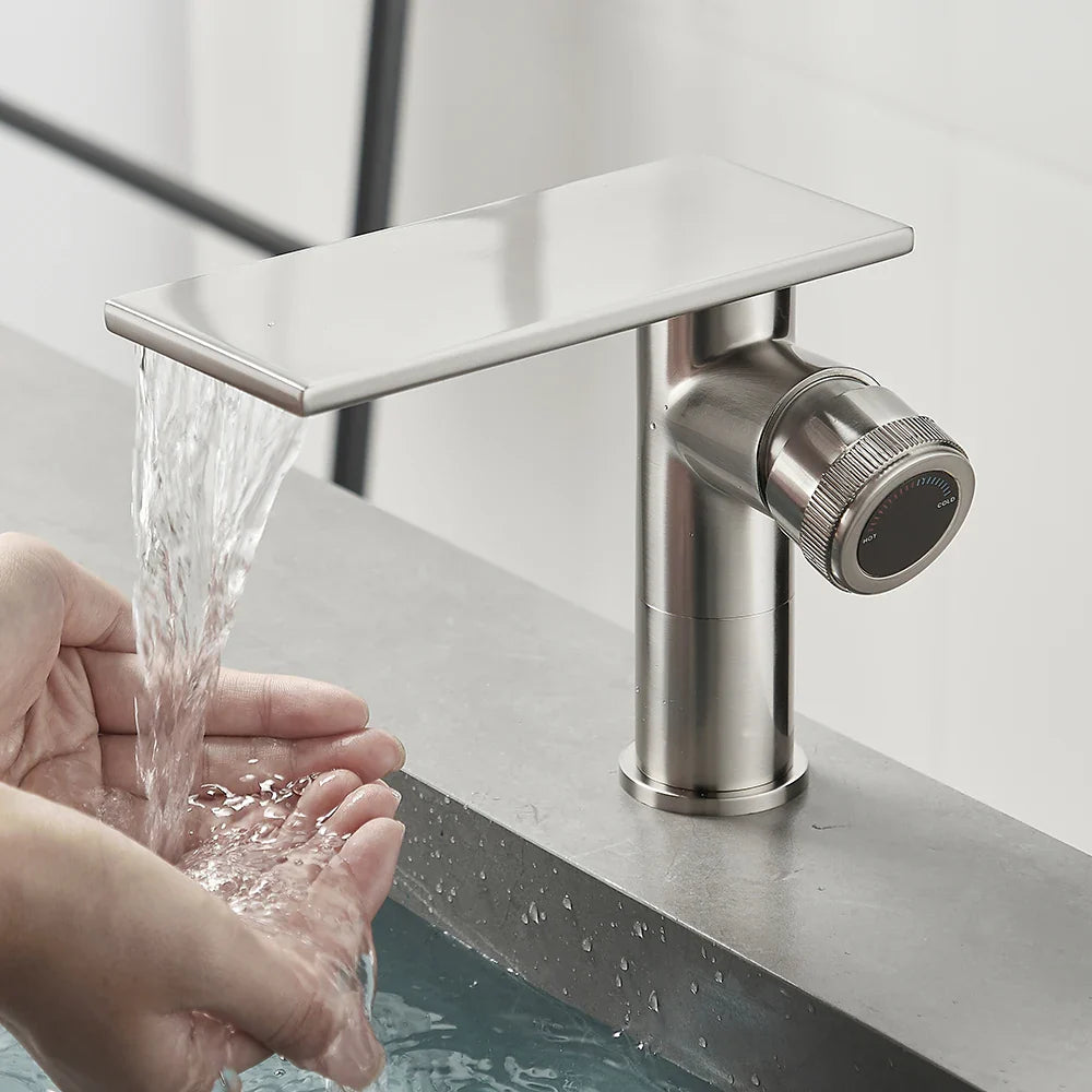Robinet Cascade Salle De Bain Chrome en Laiton - Bas (15x18 cm) / Argent Brossé