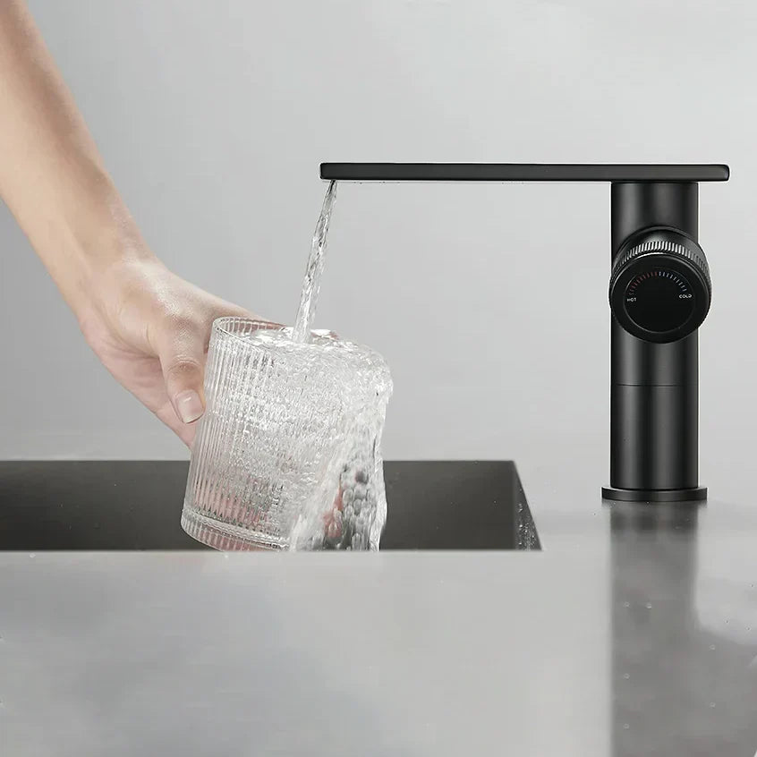 Robinet Cascade Salle De Bain Noir en Laiton