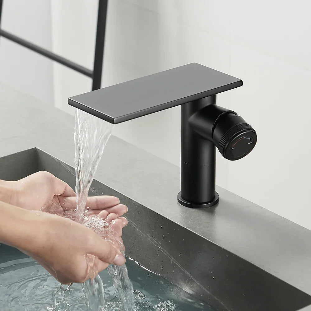 Robinet Cascade Salle De Bain Noir en Laiton