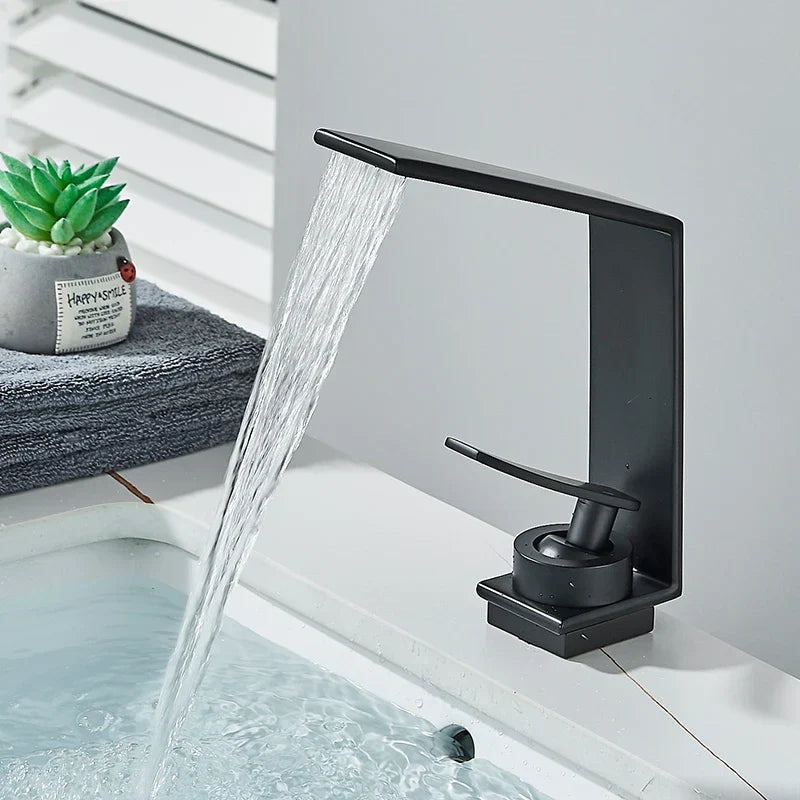 Robinet Lavabo Design Effect Cascade Noir